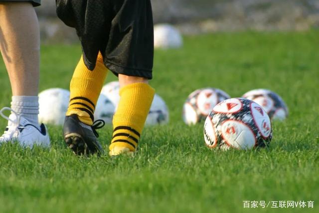 巴萨誓言创造58年新纪录，拉菲尼亚复出助战贝蒂斯